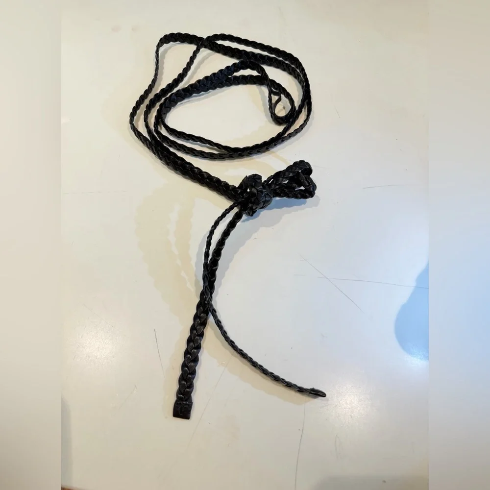 Authentic Gucci Leather Braided Narrow Belt - Picture 4 of 4